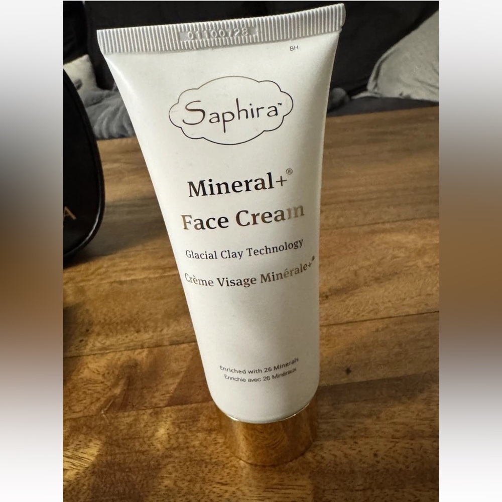 Saphira Dead Sea Mineral Spa Set Hair Skin Care Mud Face Hand Foot Cream - Picture 7 of 12